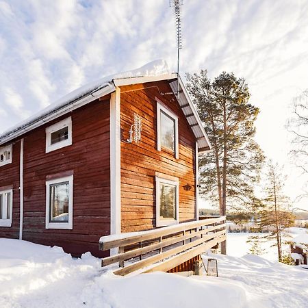 Kalix Riverside Inn, Farm Timbering Bagian luar foto