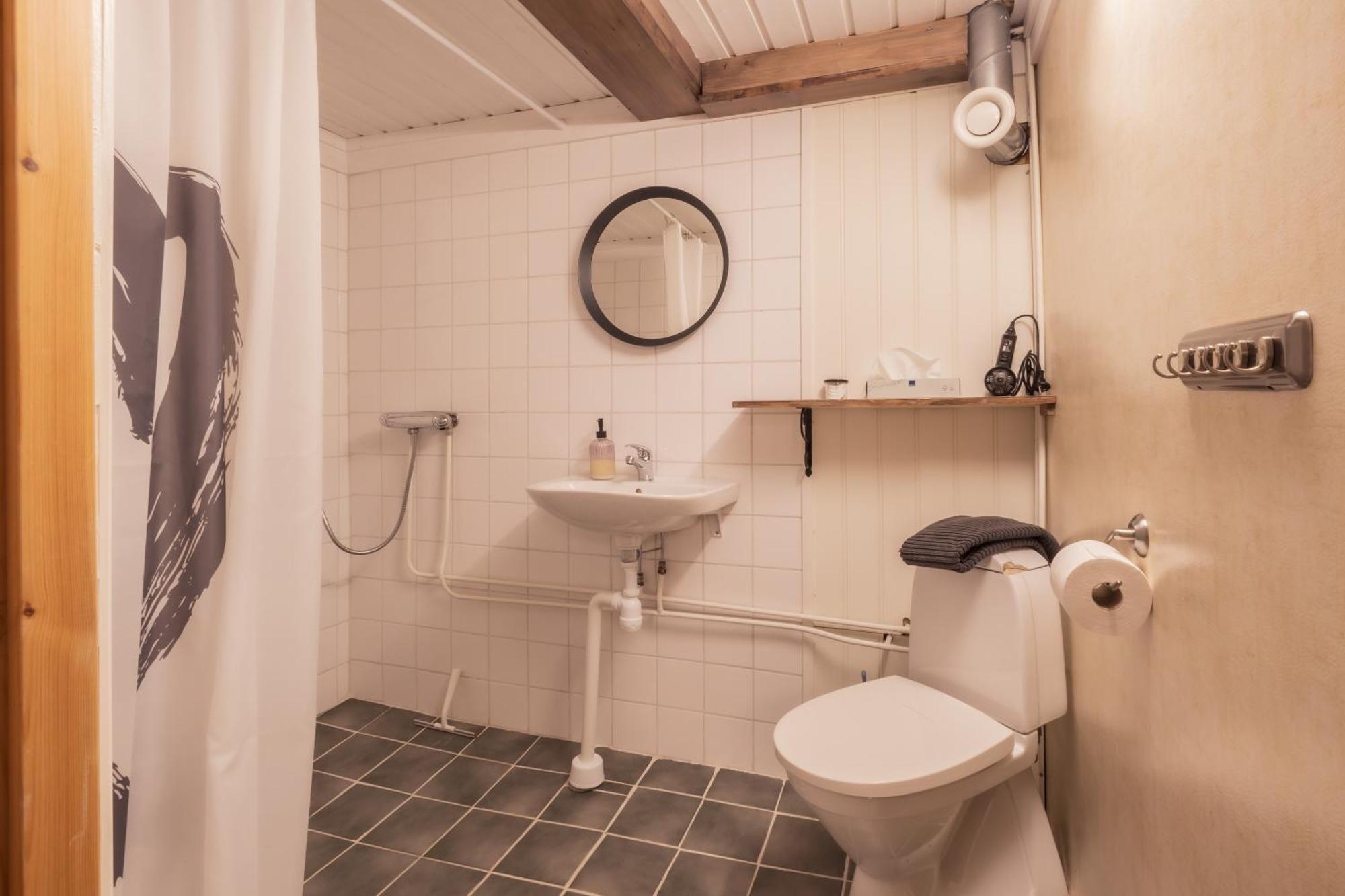 Kalix Riverside Inn, Farm Timbering Bagian luar foto