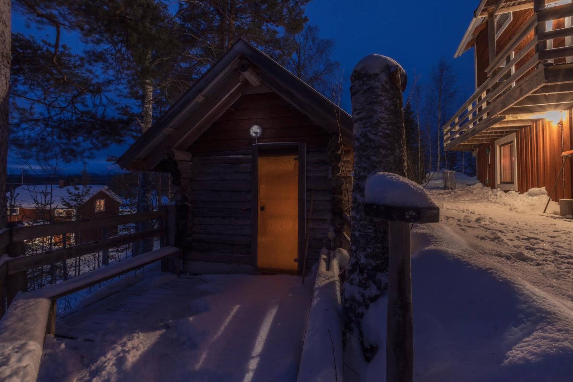 Kalix Riverside Inn, Farm Timbering Bagian luar foto