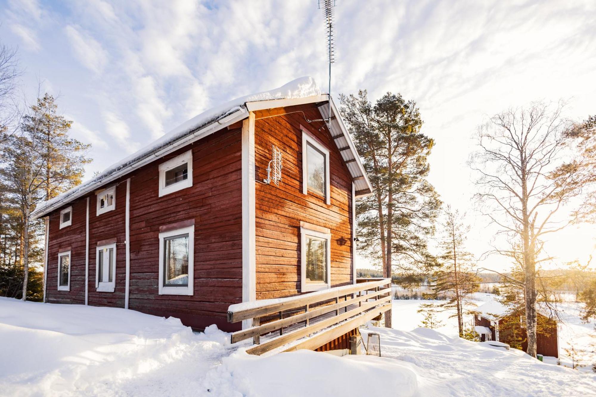Kalix Riverside Inn, Farm Timbering Bagian luar foto