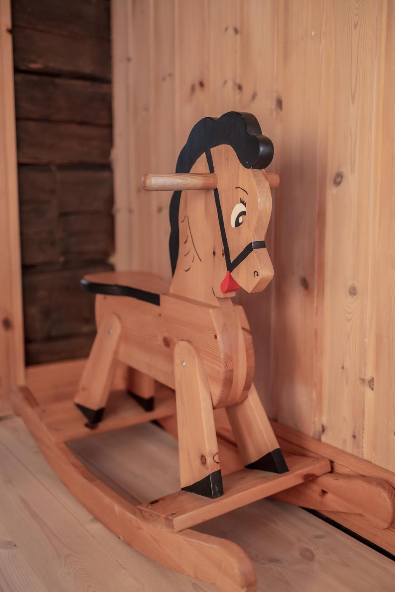 Kalix Riverside Inn, Farm Timbering Bagian luar foto